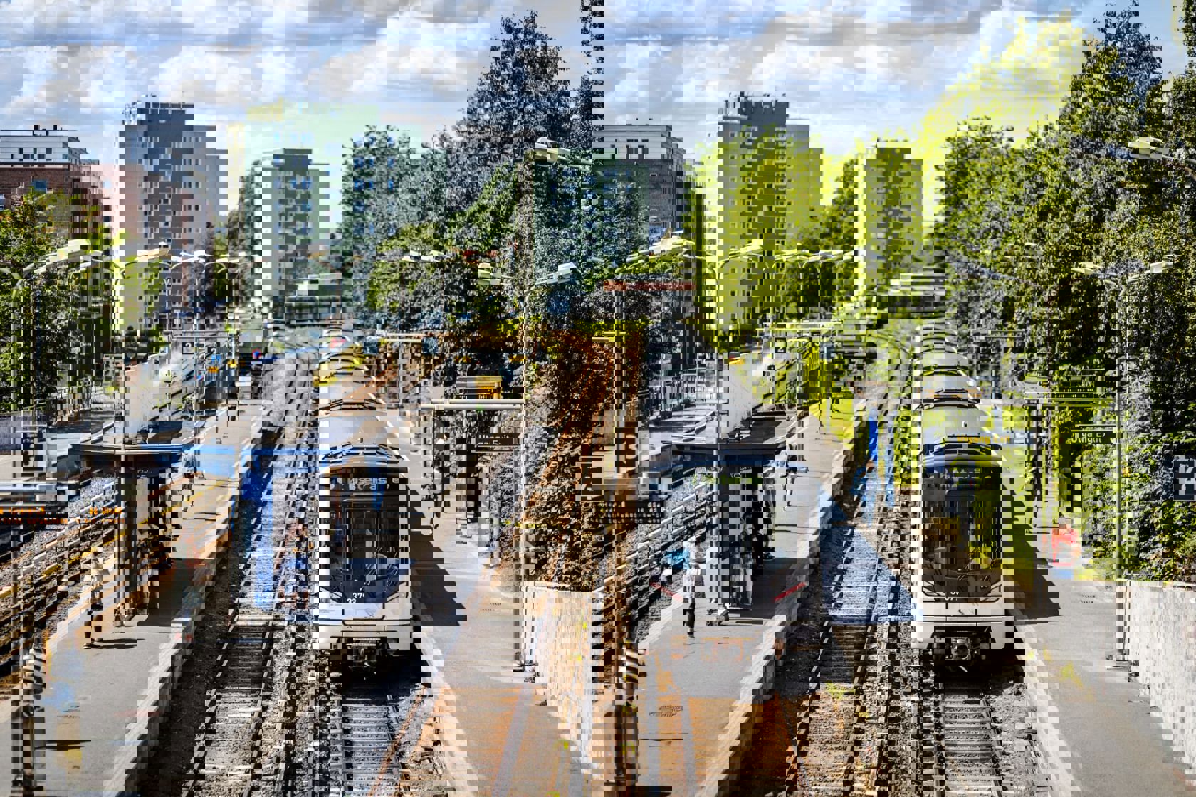 OPPGRADERING: Frem til om lag mai 2023 skal T-banelinjene 1, 2, 3 og 4 kjøre på samme spor forbi Brynseng T-banestasjon. Målet er å oppgradere den nesten 100 år gamle T-banetraseen som eksisterer i dag (foto: Sporveien).