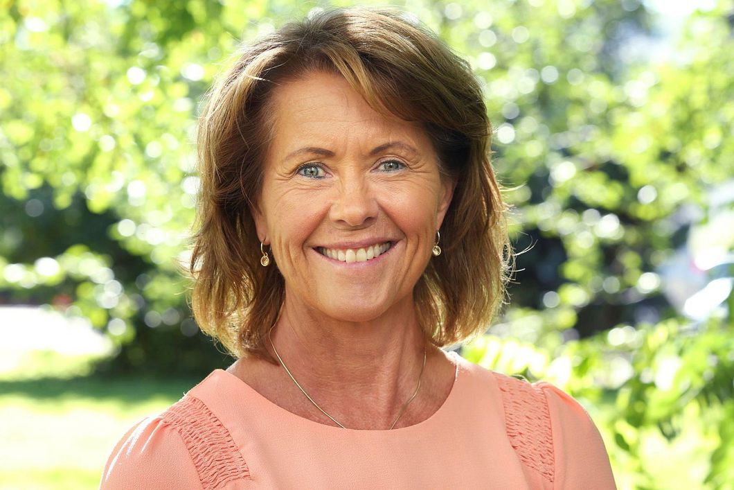 – Jeg ser frem til å engasjere meg i et selskap som betyr mye for Oslo befolkning hver dag, sier nyvalgt styreleder Åse Havnelid i Sporveien (foto Ole Kaland/NRK).